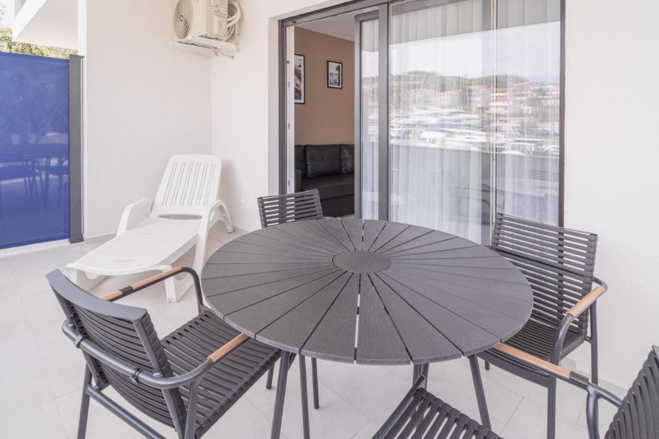 Blue Marina Apartments Εξωτερικό φωτογραφία